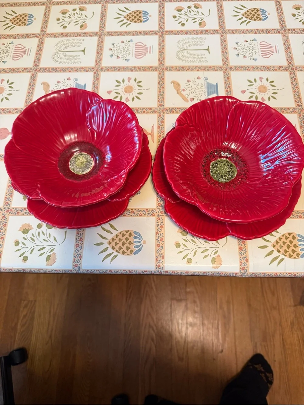 Red Ambiance Fleur Rouge Plates Poppy Salad/Dessert Plates & Bowls.